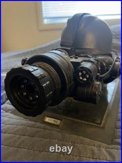 MW2 Collection Night Vision Goggles + Stand + Art Book + More
