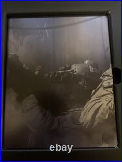 Modern Warfare Dark Edition PS4 Night Vision Goggles and Game + Stand Included