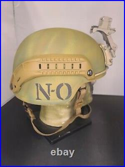 Usmc Recon Ach XL Helmet With Nvg Mount Seal Surefire Helmet Light